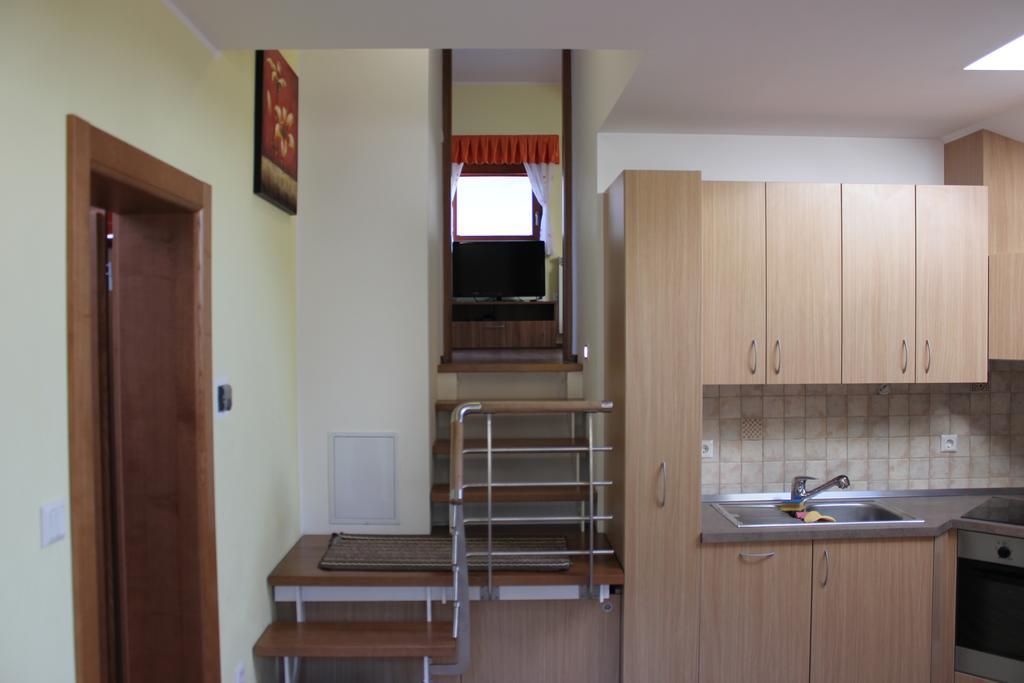 Charming Countryside House Apartment Lome Стая снимка